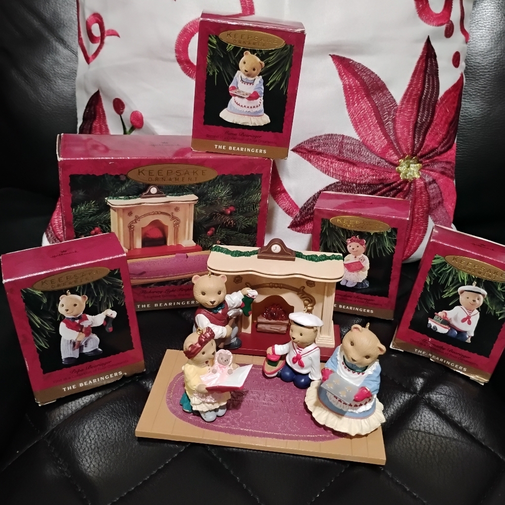 HALLMARK  KEEPSAKE ORNAMENT 1993 The Bearingers' Family Set Of 5